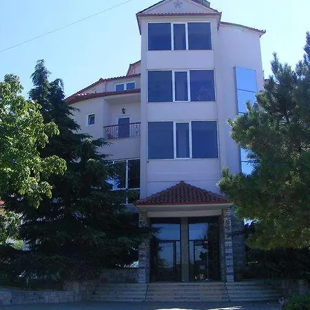 George Hotel