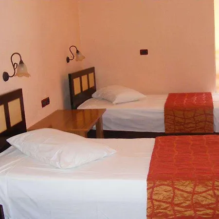 Hotel George Korce